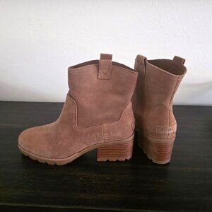 NEW Sorel Suede Lug Sole Heeled Boots Booties, Brown Tan, 7